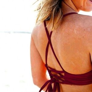 NWT MIDORI Burgundy Mia Vita Bikini Top Tassel Tie Bohemian Beachy Chic Sz: S